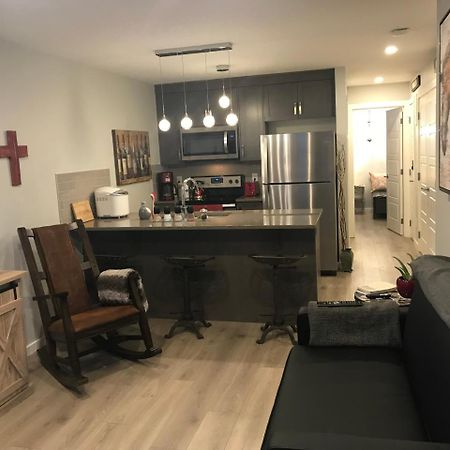 Home Sweet Condo YYC Eksteriør billede