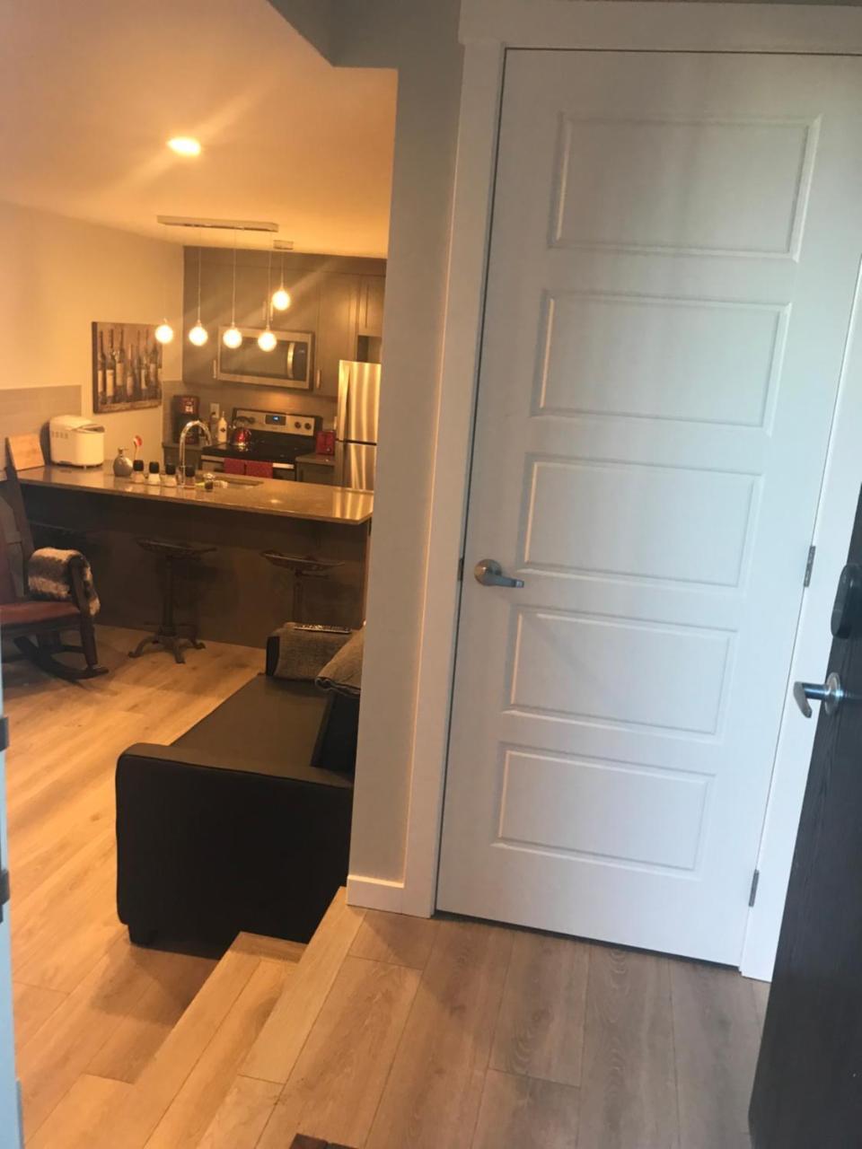 Home Sweet Condo YYC Eksteriør billede