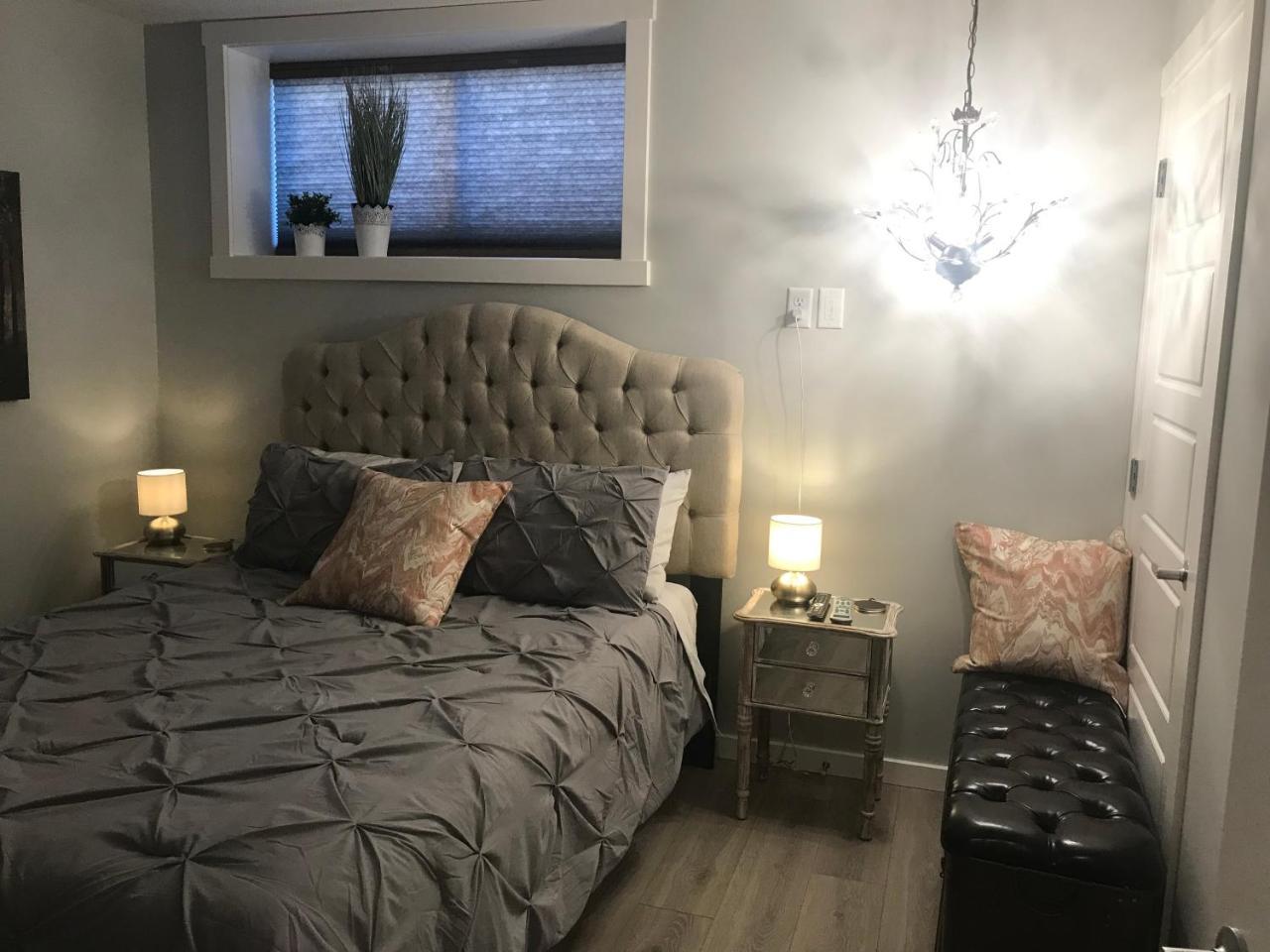 Home Sweet Condo YYC Eksteriør billede