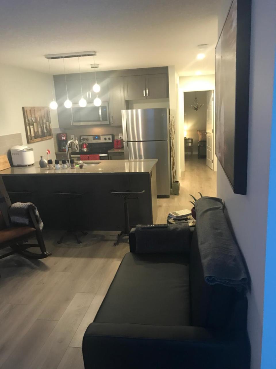 Home Sweet Condo YYC Eksteriør billede